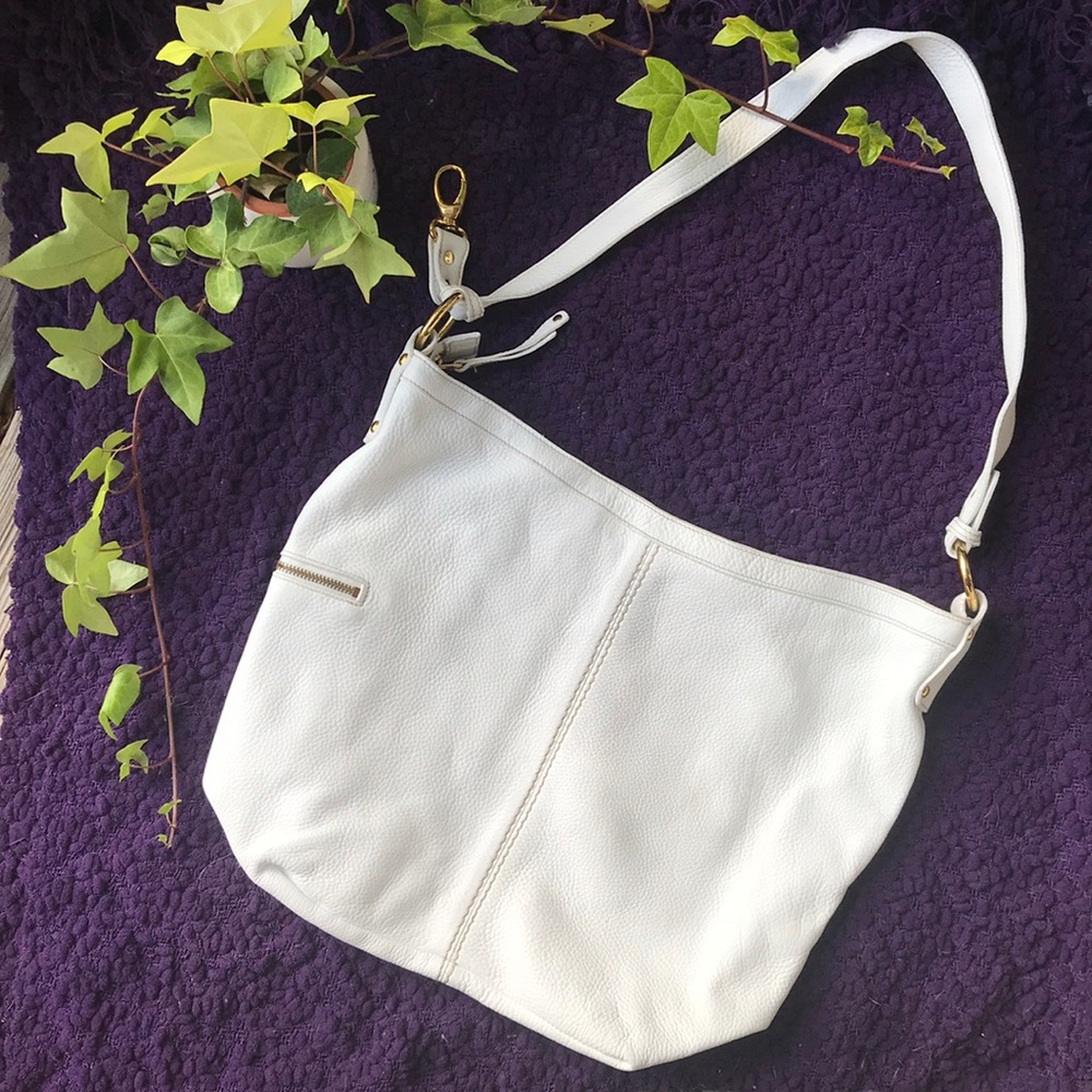 Roots Bucket Bag